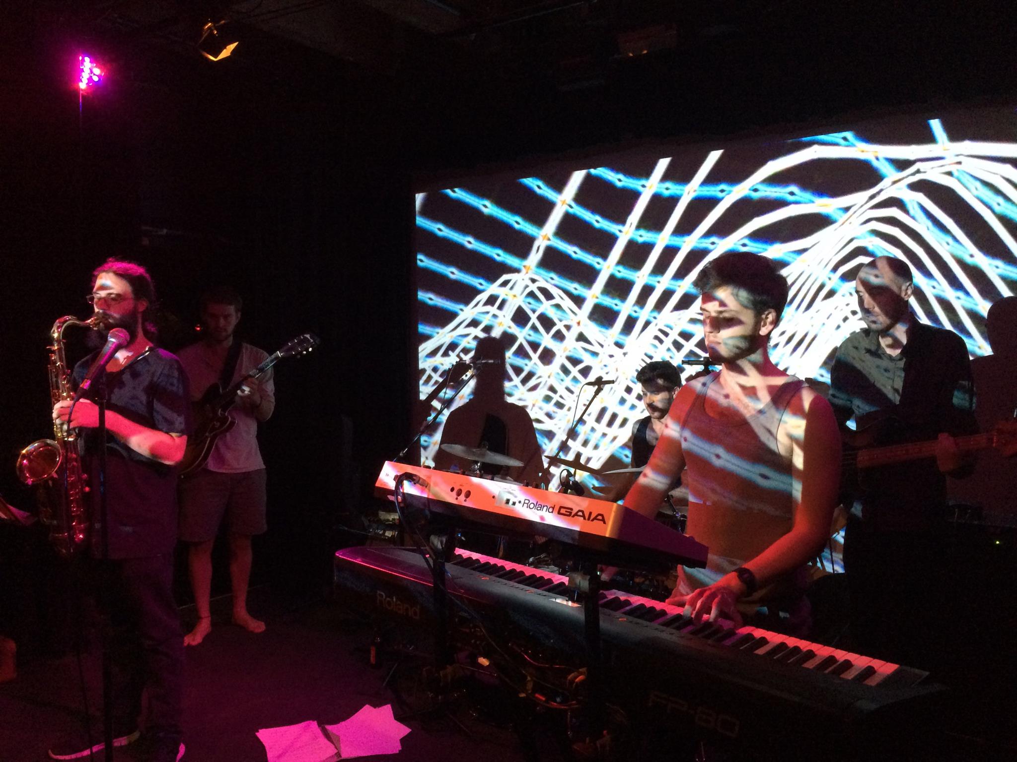 Pocket Clock - Live Photo